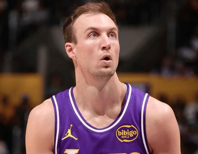 湖人险胜篮网暴露三大隐患 拉拉维亚八村垒状态