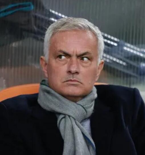 意大利三连败无缘世界杯 穆里尼奥领跑主帅竞聘