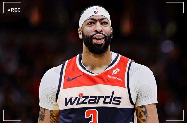 戴维斯出售洛杉矶豪宅暗示或不回洛杉矶